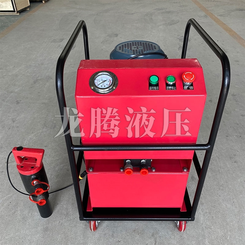 環槽鉚釘機